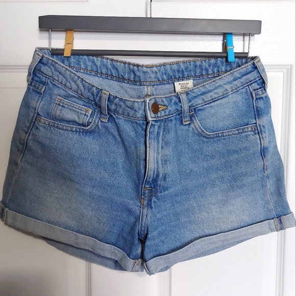 Ladies H&M vintage jean shorts - Picture 1 of 4
